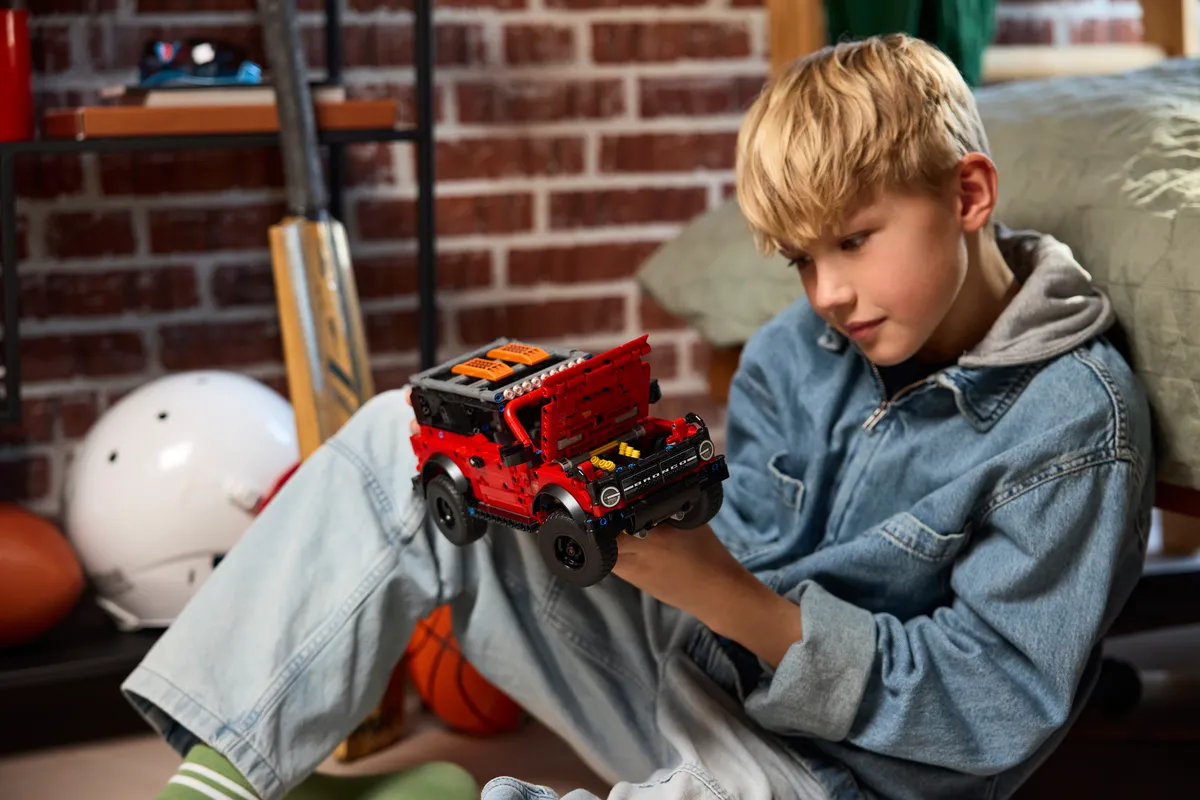 LEGO Ford Bronco® SUV (42213) - image 7