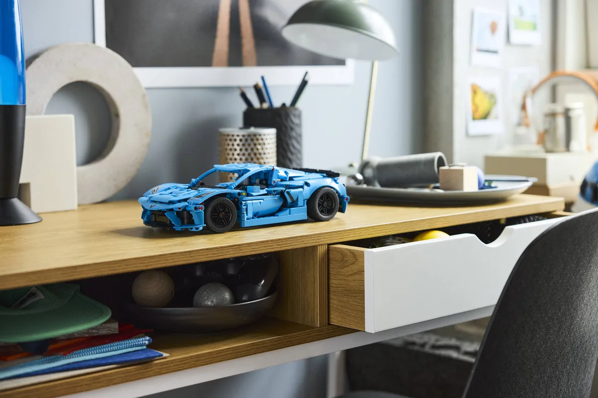 LEGO Chevrolet Corvette Stingray Blue (42217) - Bild 9