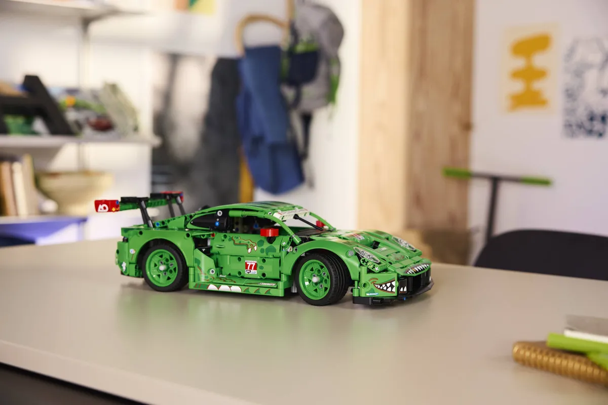 LEGO Porsche 911 GT3 R REXY AO Racing Car (42224) - afbeelding 8
