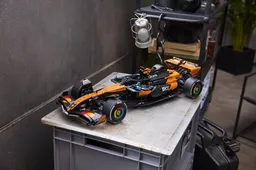 LEGO McLaren MCL39 F1® Car (42228) - image 14