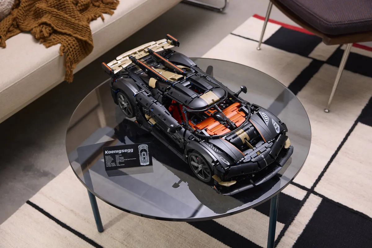 LEGO Koenigsegg Sadair's Spear Megacar (42232) - afbeelding 14