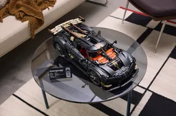 LEGO Koenigsegg Sadair's Spear Megacar (42232) - afbeelding 14