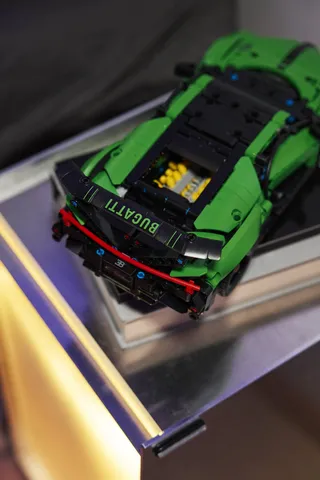 Green Bugatti Chiron Pur Sport Hypercar fra LEGO – produktbillede 10 af 13