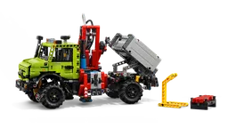 LEGO Mercedes-Benz Unimog U 5023 with Crane (42242) - image 3
