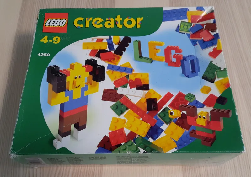 Medium Creator Box by LEGO – product photo