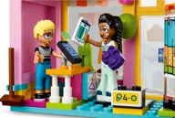 Vintage Fashion Store - Image 5 of 12