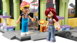 Heartlake City Café by LEGO – product photo 4 of 11