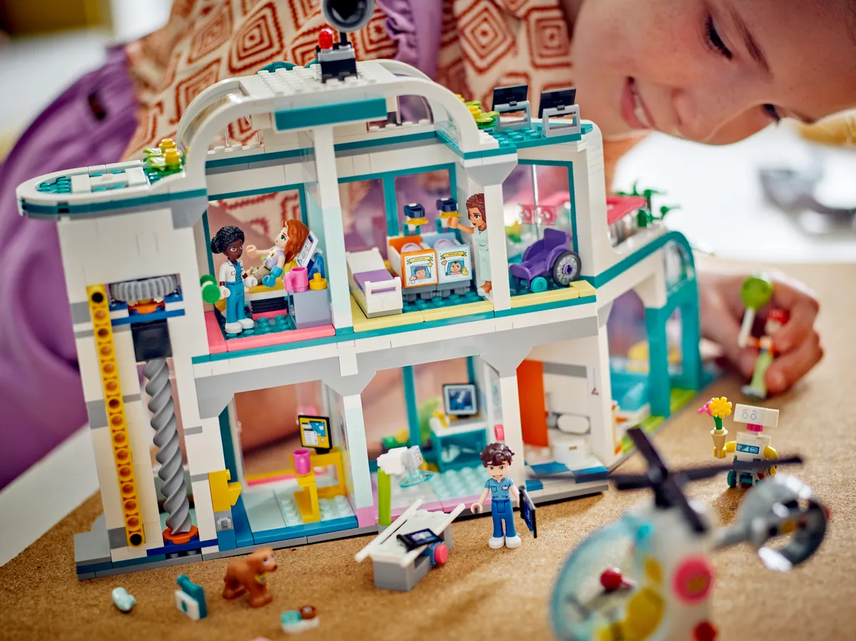LEGO Heartlake City Hospital (42621) - Bild 10