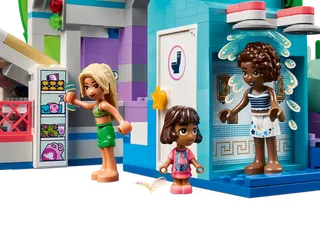 Heartlake City Water Park by LEGO – product photo 4 of 12
