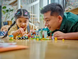 LEGO Farm Animal Vet Clinic (42632) - image 5
