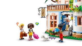 Castle Bed and Breakfast by LEGO – product photo 2 of 13