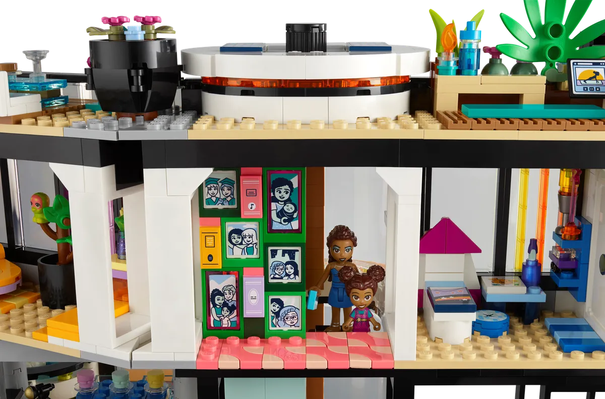 LEGO Andrea's Modern Mansion (42639) - Bild 8