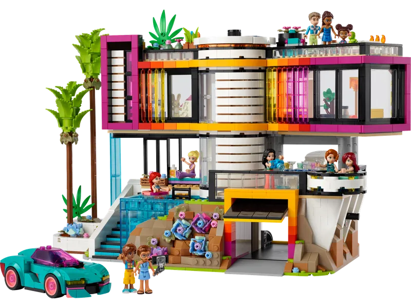 Andrea's Modern Mansion