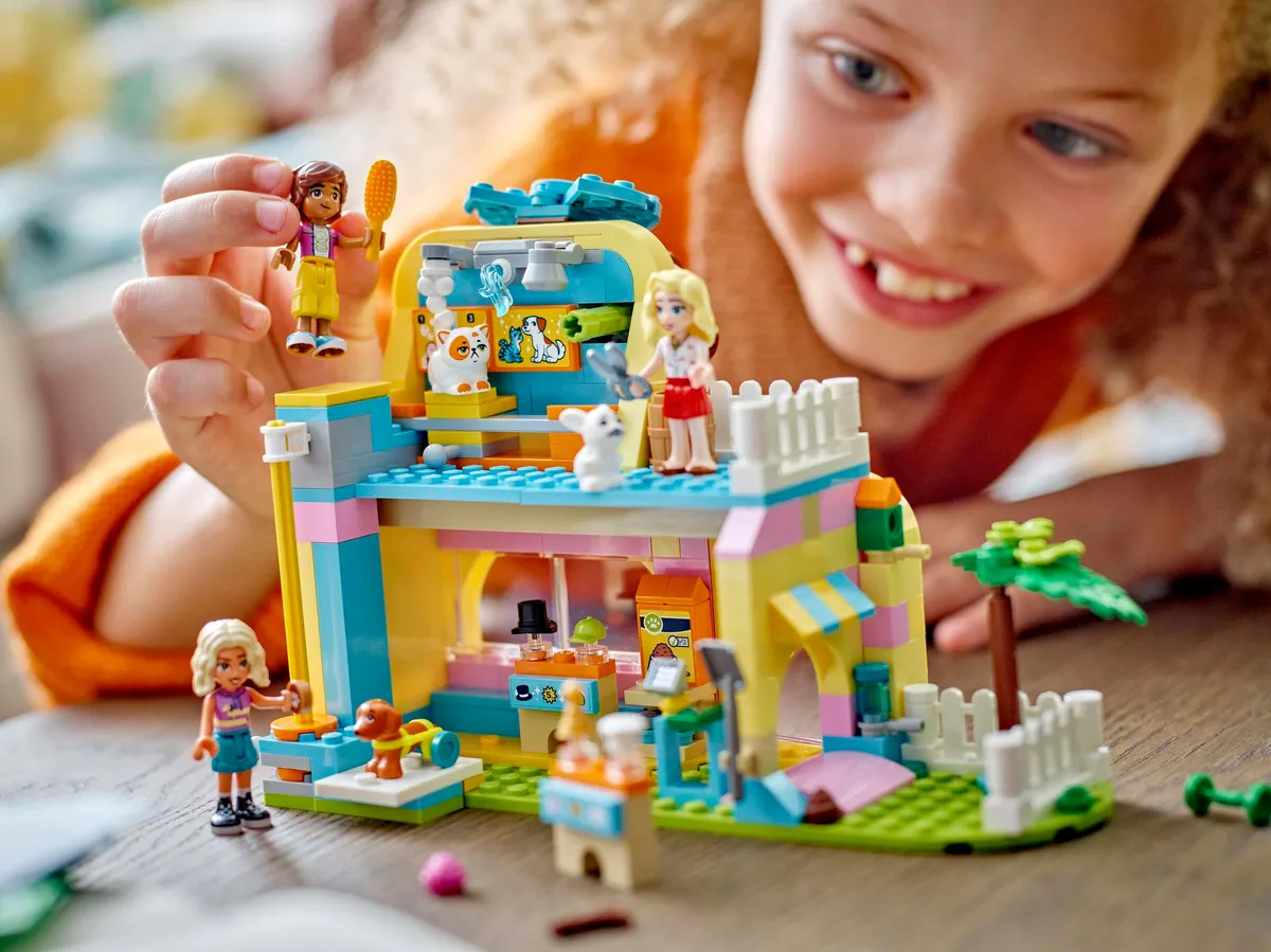 LEGO Pet Accessories Shop (42650) - Bild 9