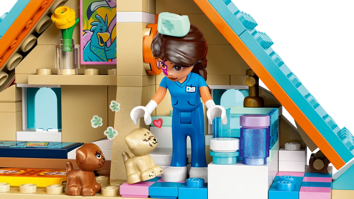 LEGO Horse and Pet Vet Clinic (42651) - Bild 2