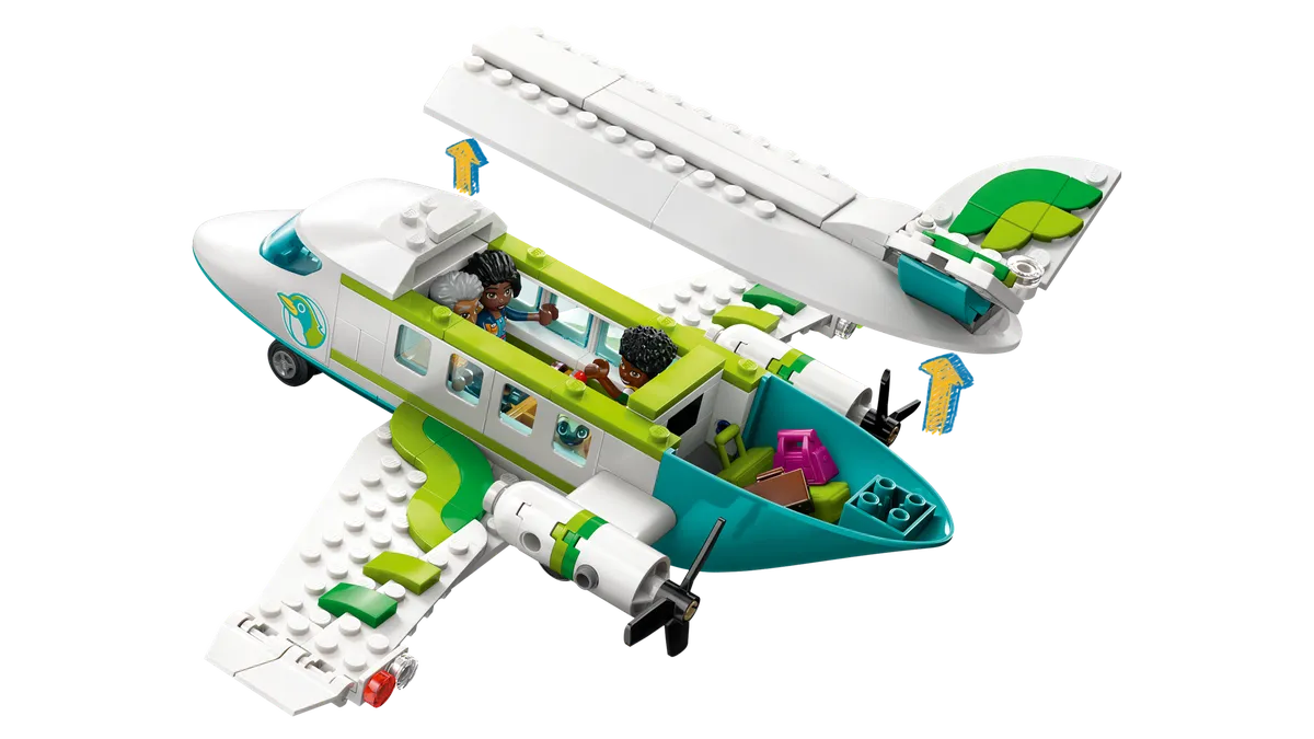 LEGO Heartlake City Airport and Airplane (42656) - Bild 1