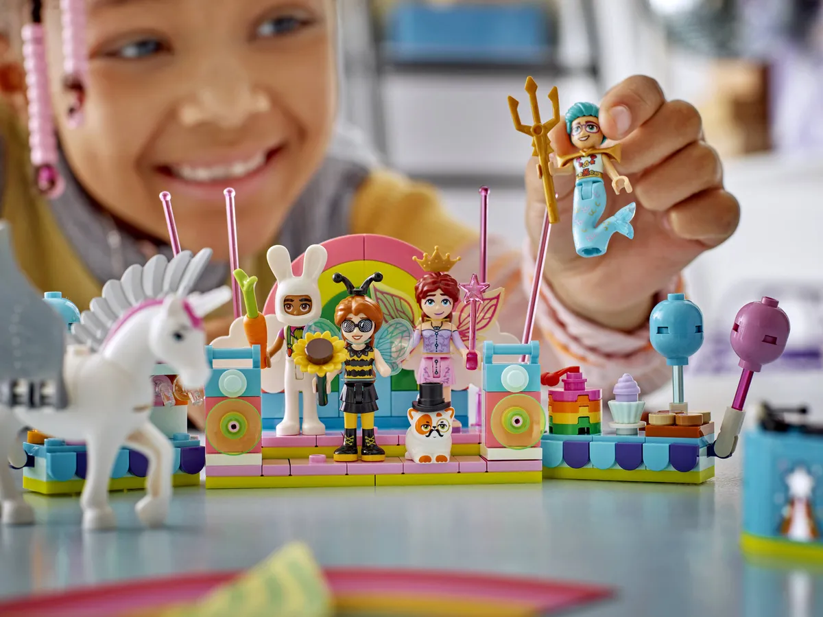 LEGO Costume Party with Unicorn & Fairy (42661) - Bild 7