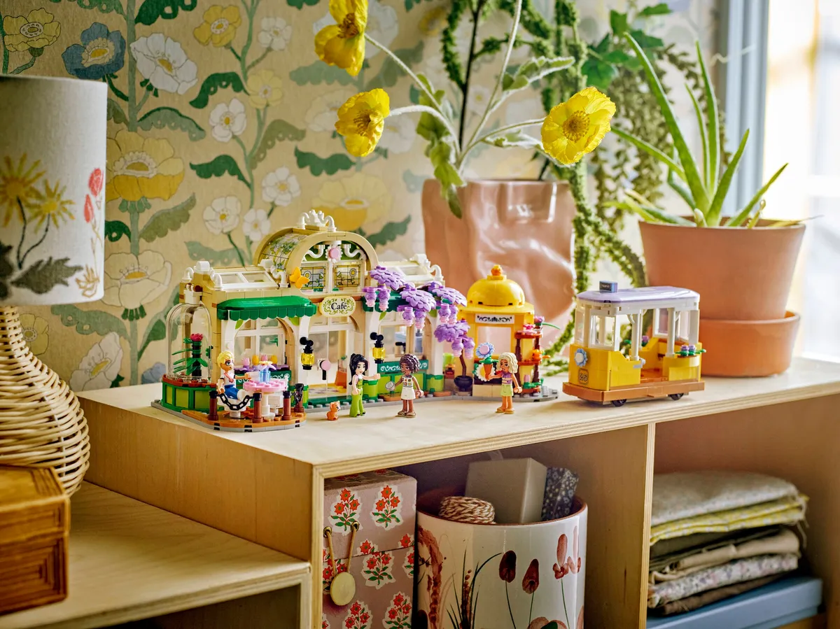 LEGO Plant Café & Flower Shop (42671) - Bild 7