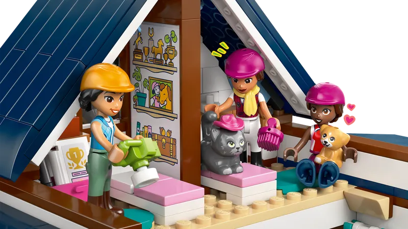 Horse Stable and Riding Academy von LEGO – Produktfoto 5 von 11