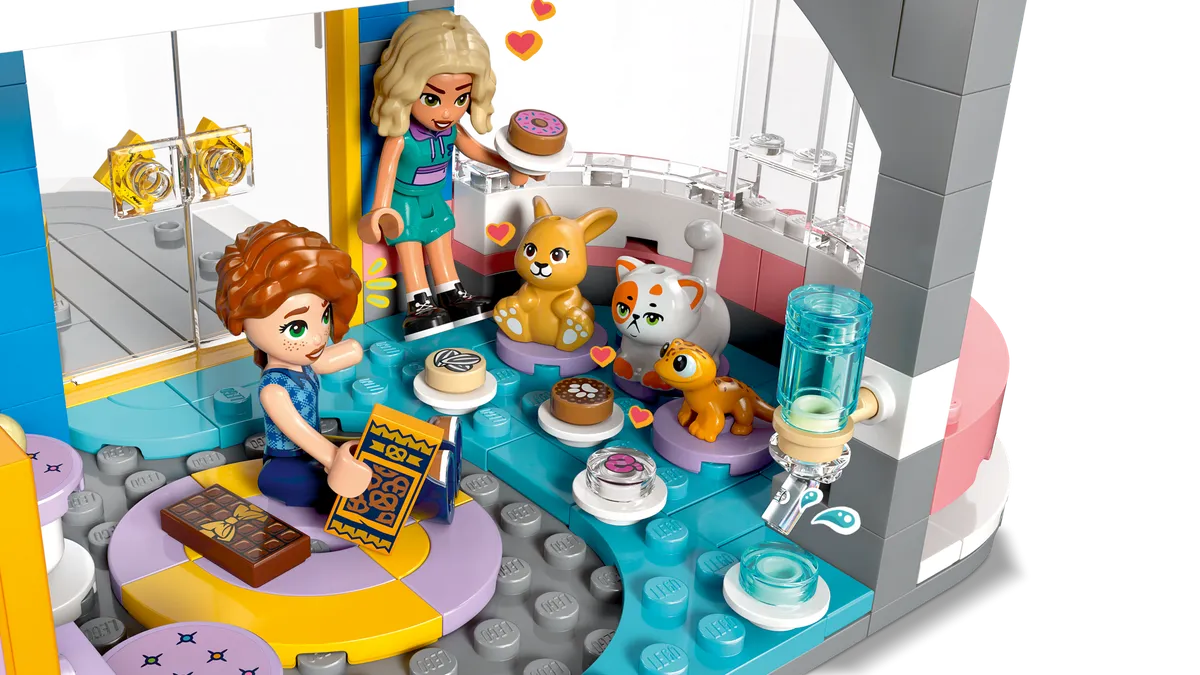 LEGO Heartlake City Friends Club House (42689) - Bild 2