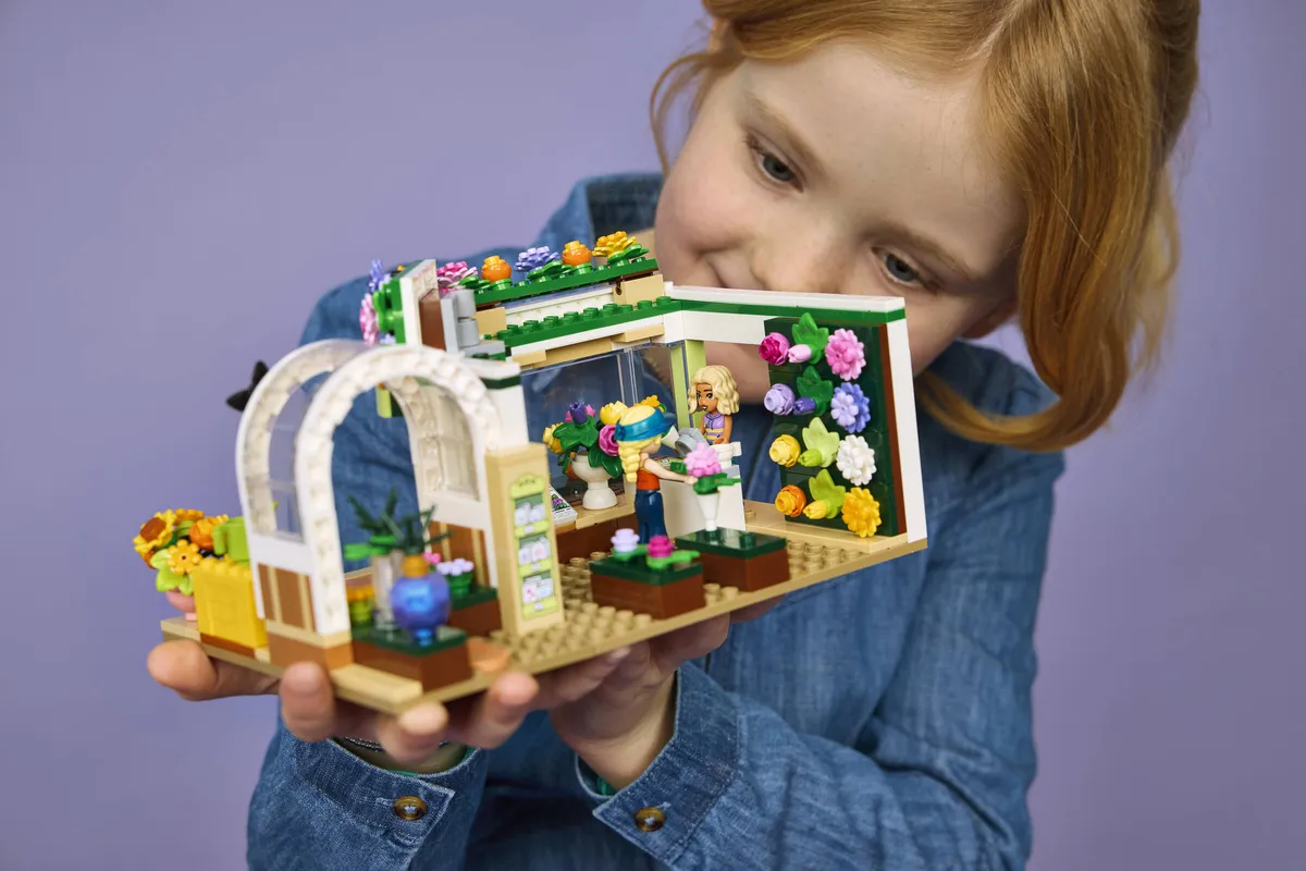 LEGO Creative Flower Shop (42693) - Bild 12