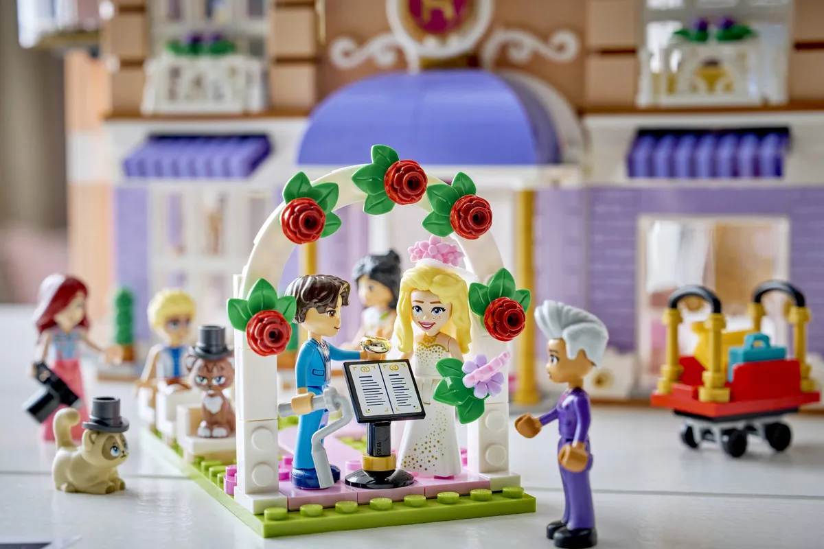 LEGO Heartlake City Grand Hotel (42704) - Bild 12