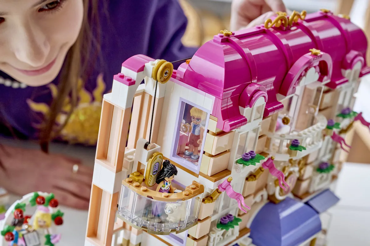 LEGO Heartlake City Grand Hotel (42704) - Bild 13