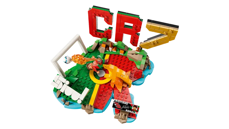 Cristiano Ronaldo – Football Highlights by LEGO – product photo 4 of 10