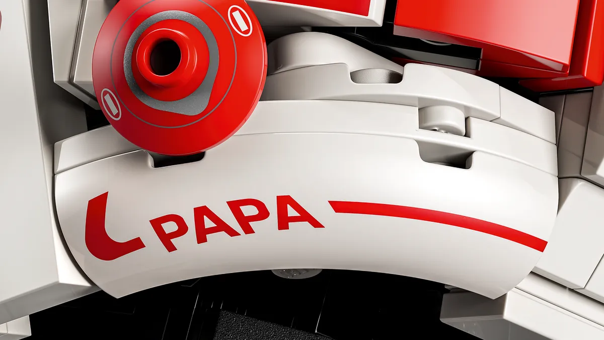 LEGO Scuderia Ferrari HP Charles Leclerc Helmet (43014) - Bild 6