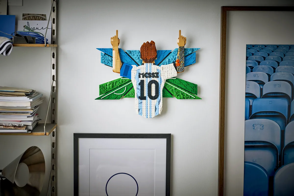 LEGO Lionel Messi – Celebration (43018) - Bild 7