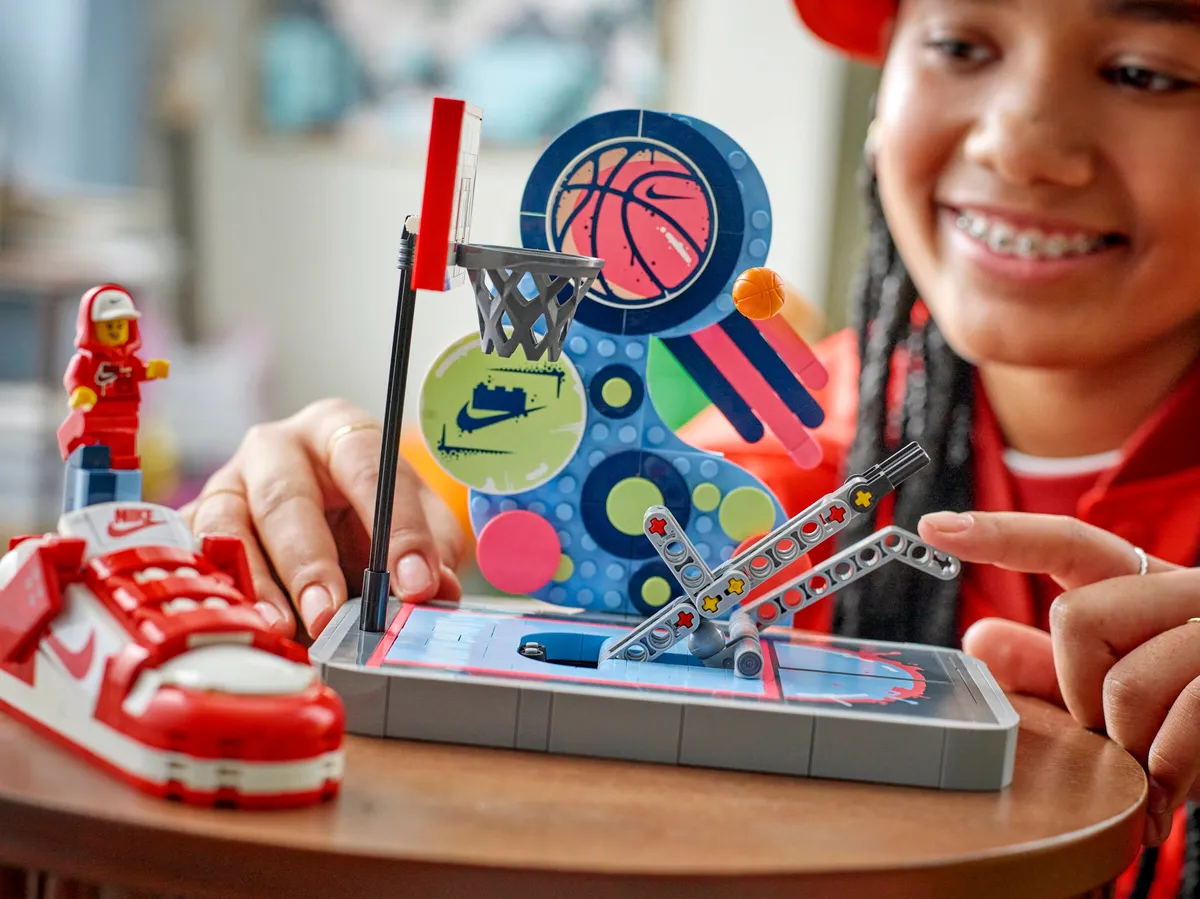 LEGO Nike Dunk Trickshot (43021) - image 6