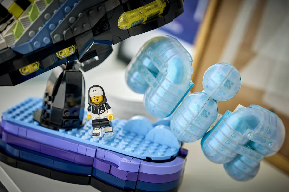 LEGO Nike Air Max 95 x LEGO® Set (43025) - Bild 9