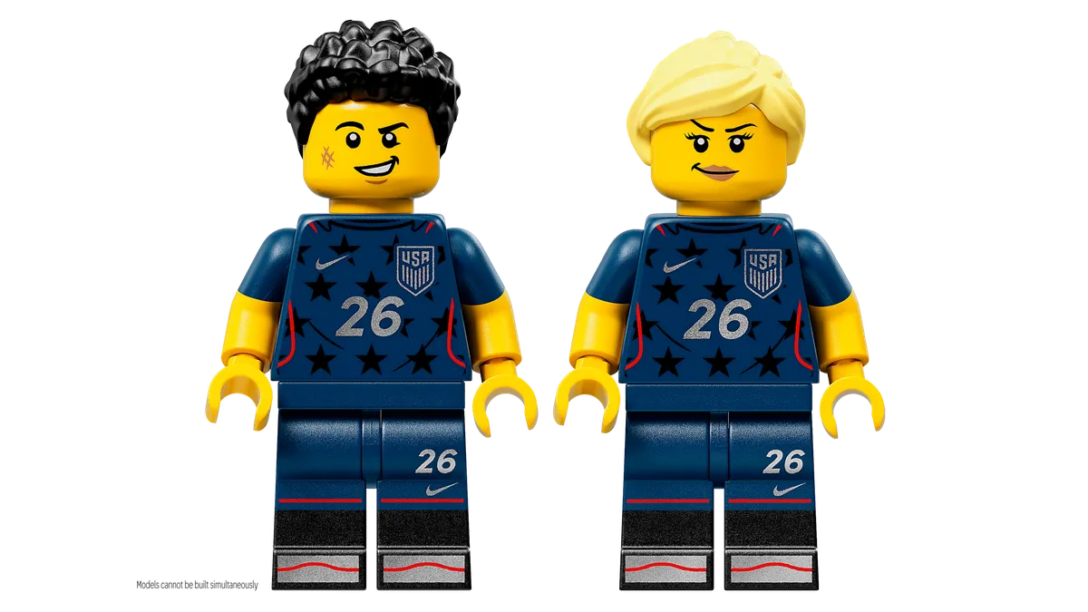 LEGO 2026 U.S. Soccer National Team Jersey (43033) - image 3