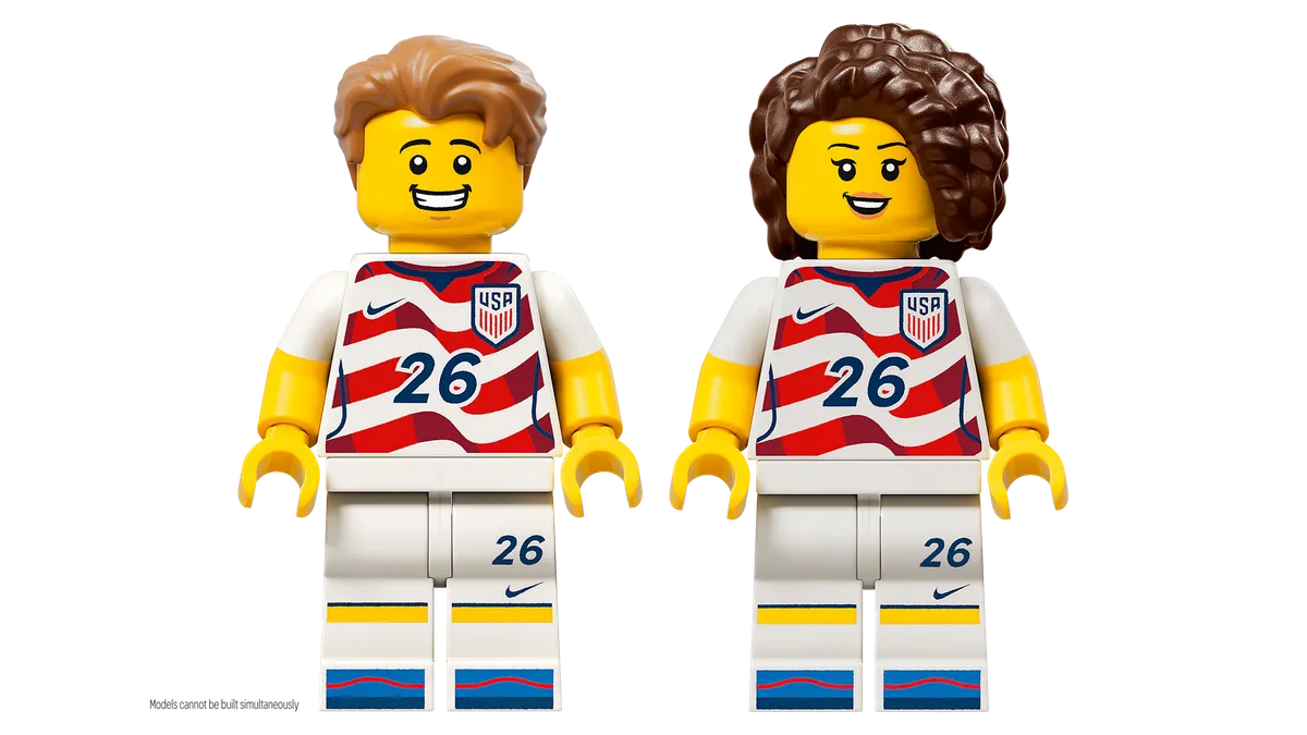 LEGO 2026 U.S. Soccer National Team Jersey (43033) - image 4