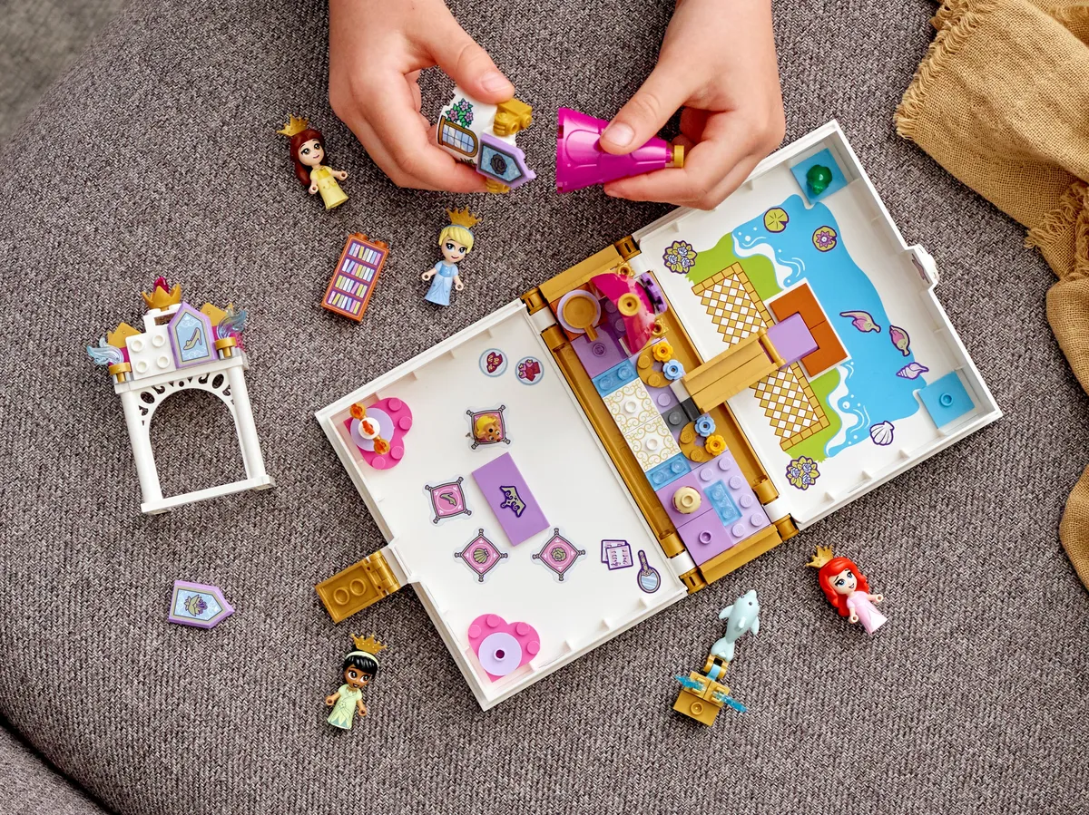 LEGO Ariel, Belle, Cinderella and Tiana's Storybook Adventures (43193) - Bild 12