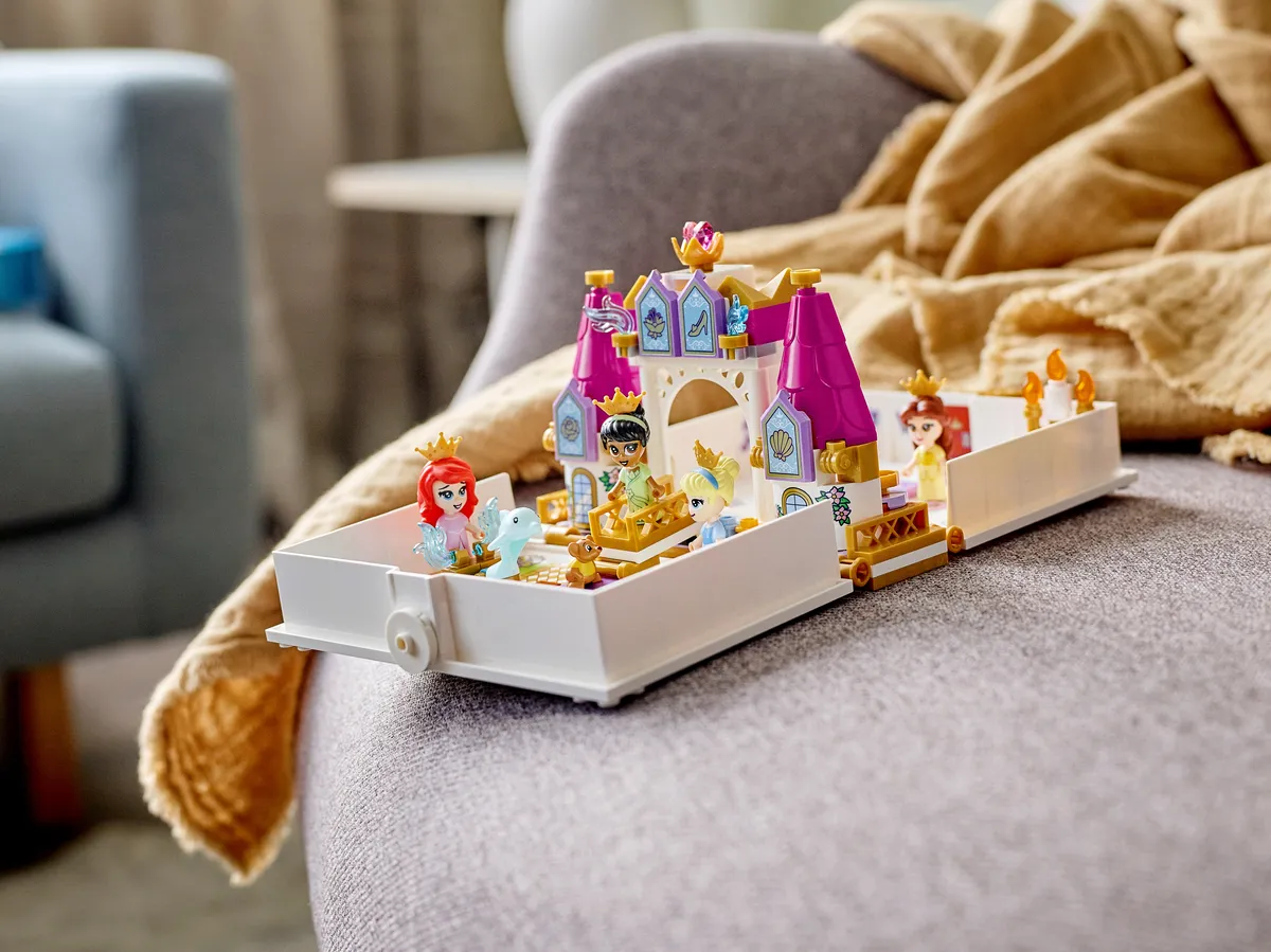 LEGO Ariel, Belle, Cinderella and Tiana's Storybook Adventures (43193) - Bild 14