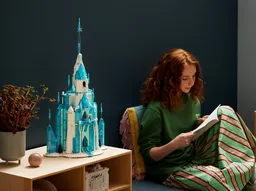 LEGO The Ice Castle (43197) - image 9