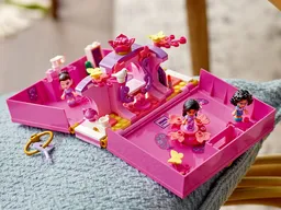 LEGO Isabela's Magical Door (43201) - image 14