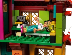 LEGO The Madrigal House (43202) - image 5