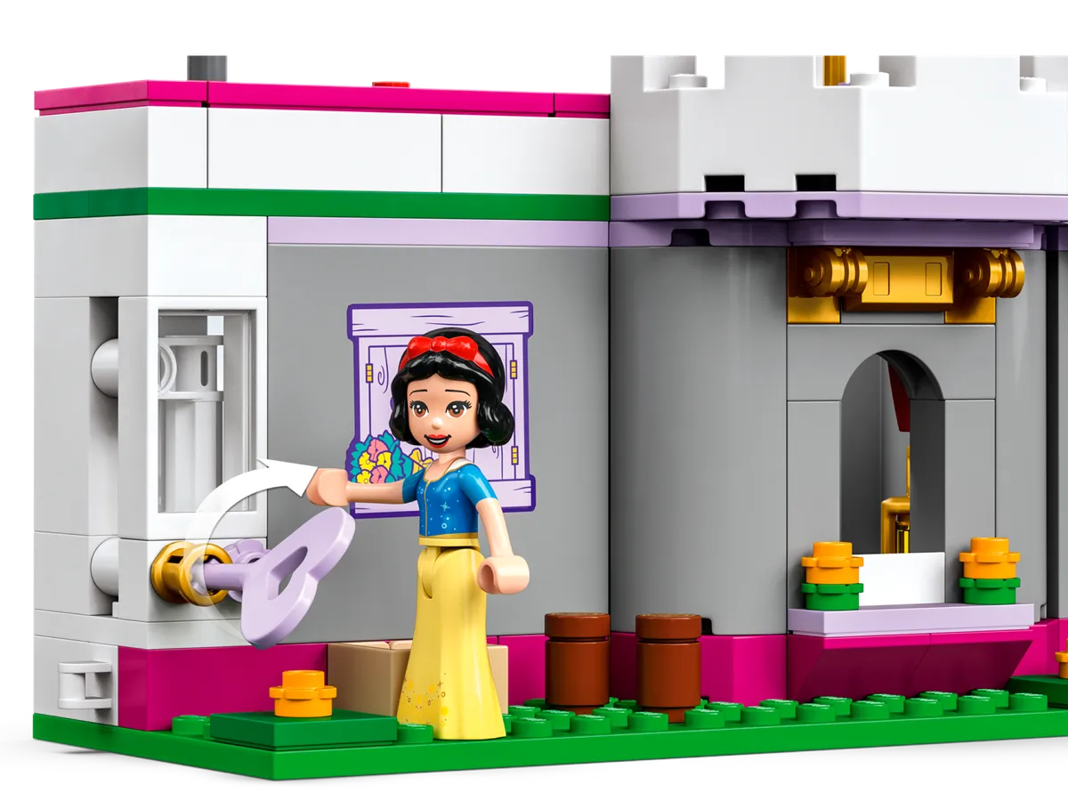 LEGO Ultimate Adventure Castle (43205) - image 6