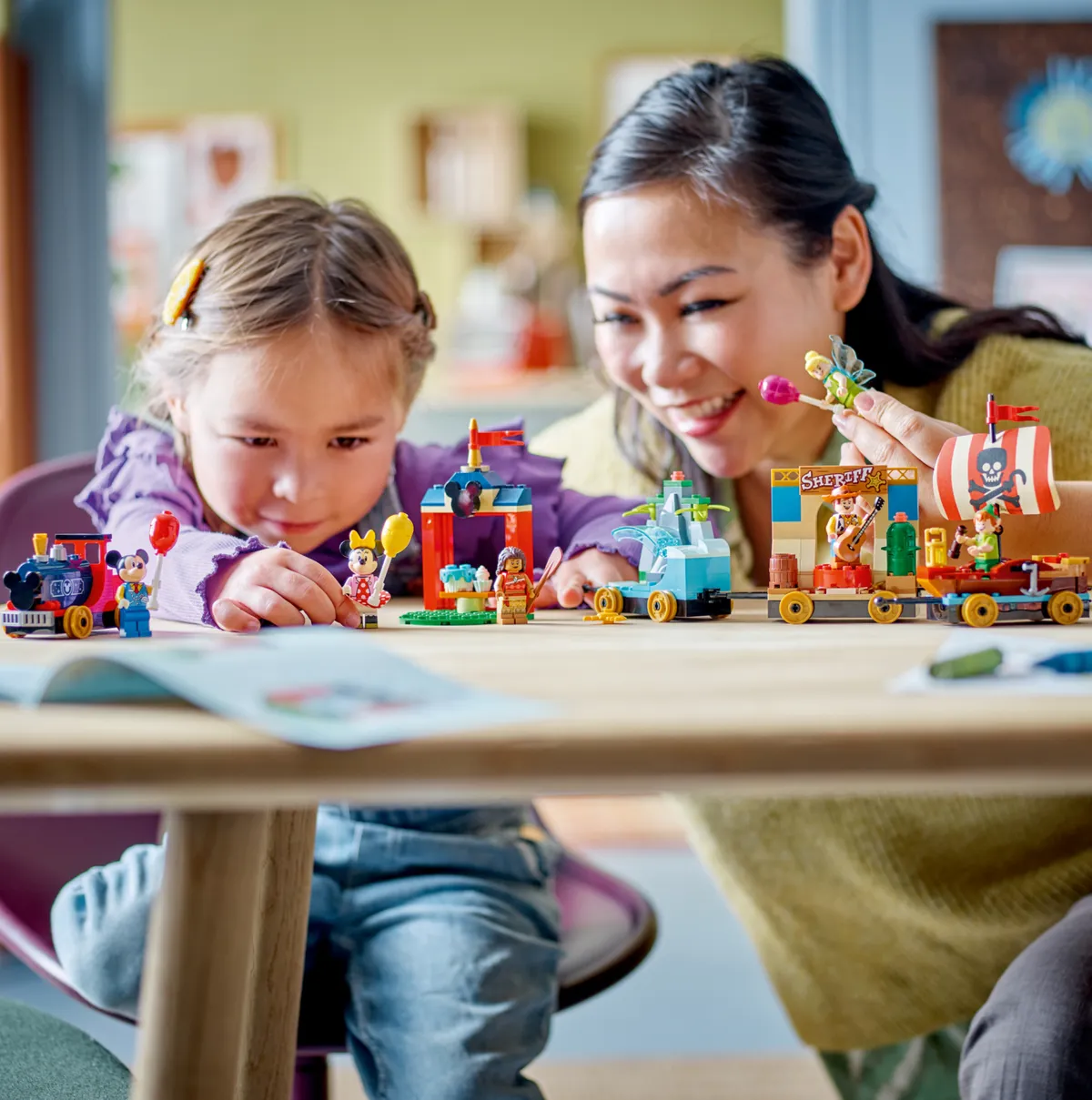 LEGO Disney Celebration Train (43212) - Bild 10