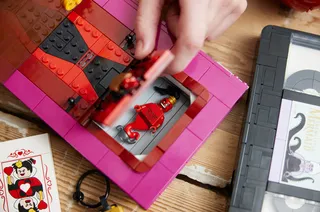 Villain Icons by LEGO – product photo 11 of 12