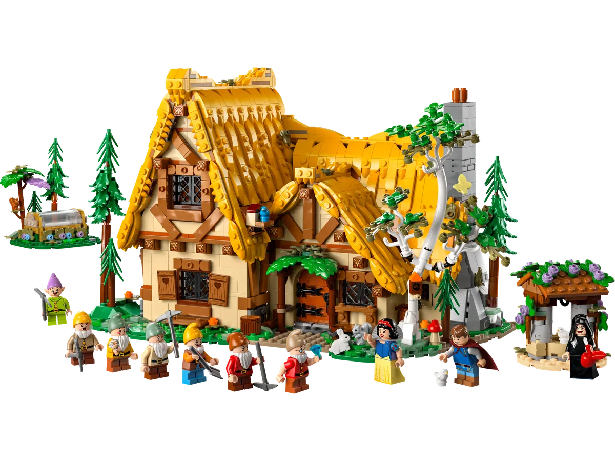 LEGO Snow White and the Seven Dwarfs' Cottage (43242)
