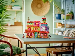 LEGO The Magical Madrigal House (43245) - image 6