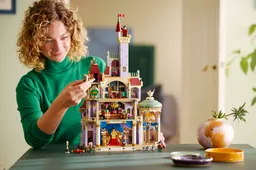 LEGO Beauty and the Beast Castle (43263) - afbeelding 6