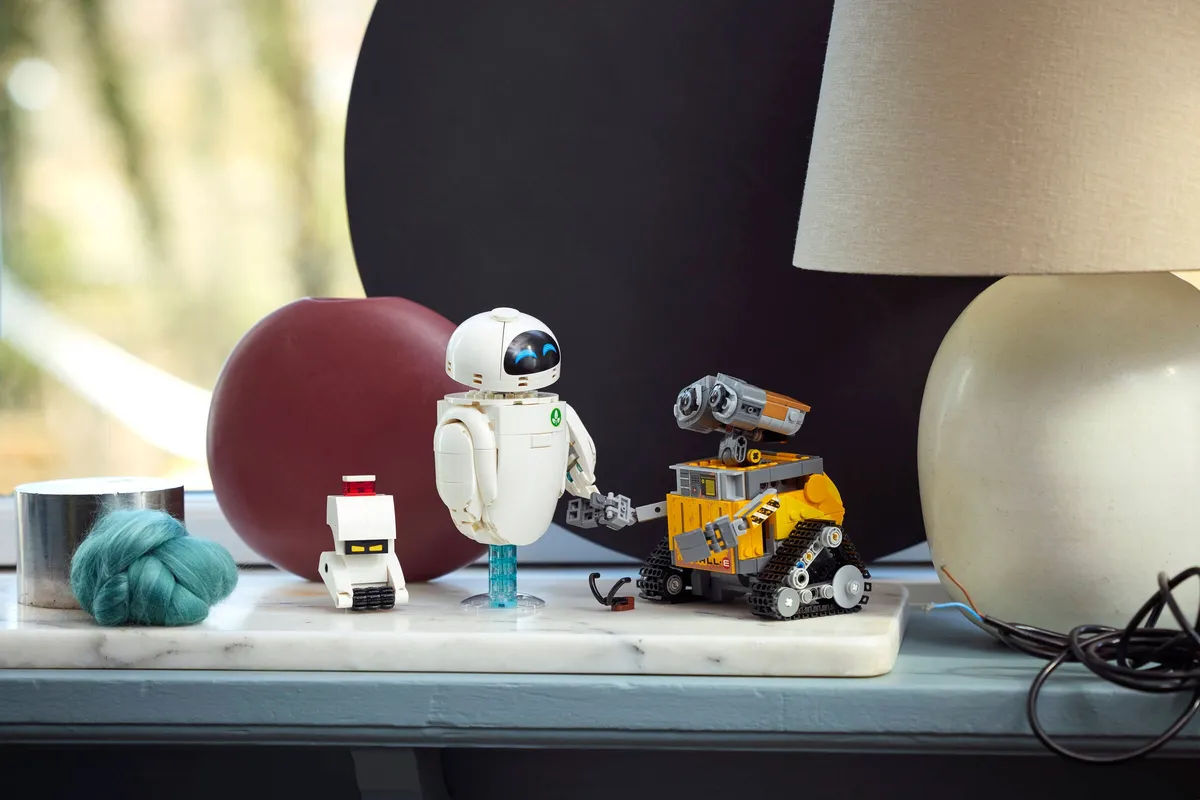 LEGO WALL-E and EVE (43279) - Bild 9