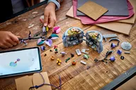 Sally's Flowerpot - Image 9 of 10