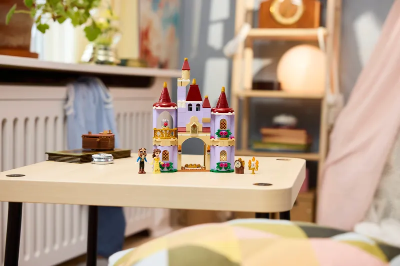Belle & the Beast's Enchanted Castle von LEGO – Produktfoto 12 von 13
