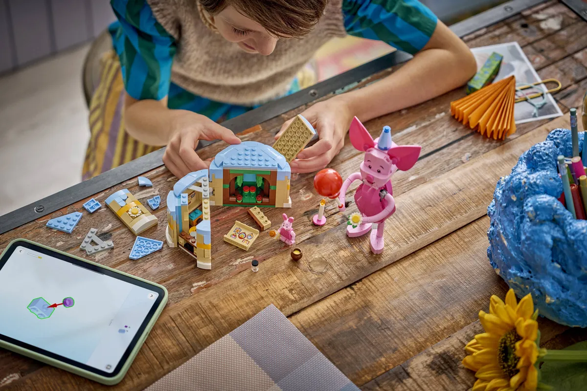 LEGO Piglet's Birthday Fun (43305) - Bild 9