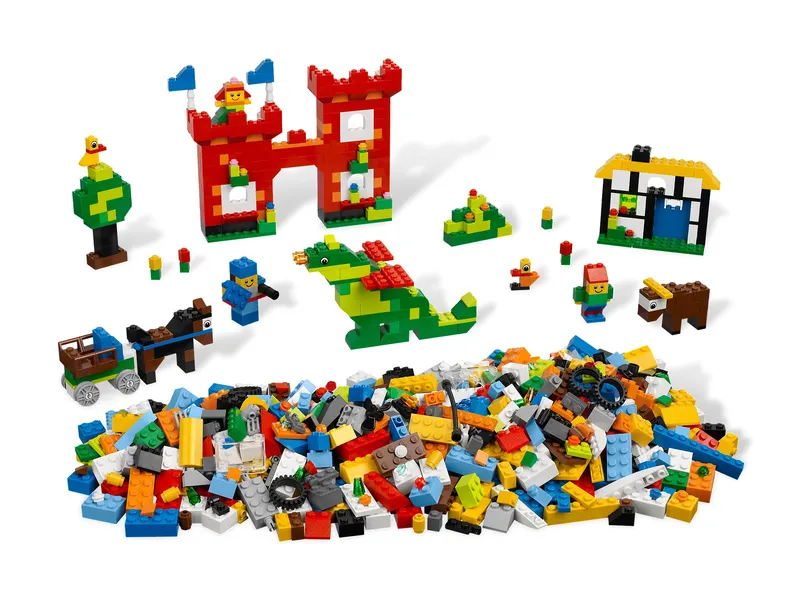 Build and Play Box by LEGO – product photo